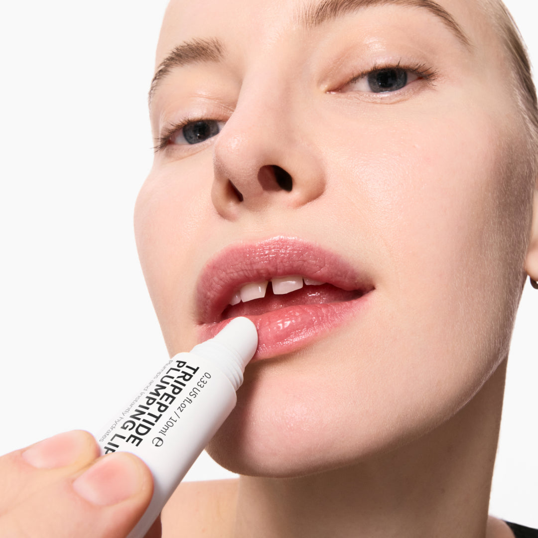 lip-plumping-duo-v8 Model01_270e8b98-a2ed-4742-b111-d25555f44100.jpg