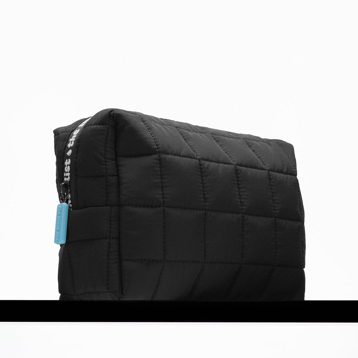 the-inkey-list-washbag-i4 washbag-hydration-05.jpg